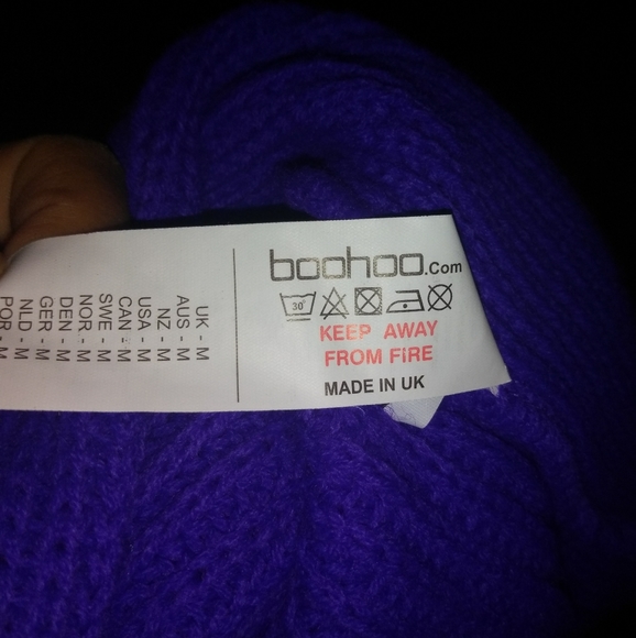 V Back Sweater - Picture 6 of 6